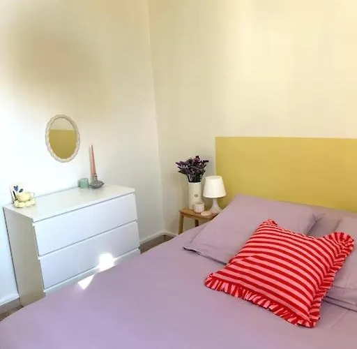 L'etage-30m2 Au Coeur D'un Immeuble Haussmannien *